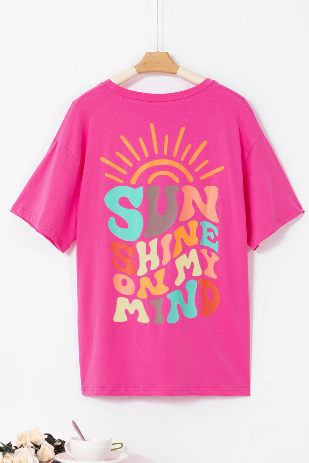 Camiseta gráfica SUNSHINE ON MY MIND rosa brillante