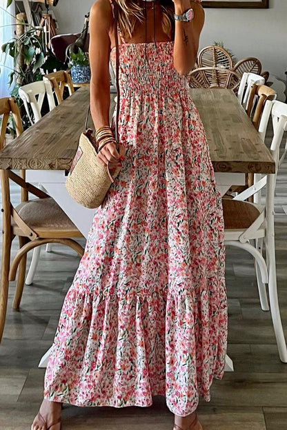 Robe smockée à fleurs et bretelles spaghetti