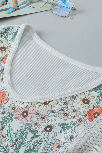 Haut au crochet à franges en dentelle de gaze froissée florale blanche