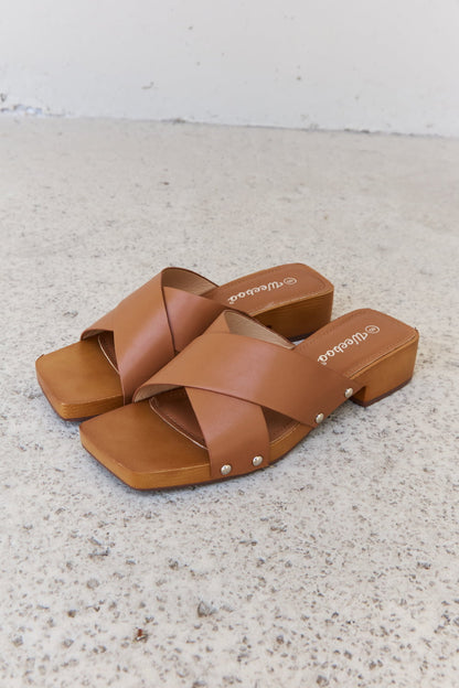 Weeboo Step Into Summer Criss Cross Sabots en bois Marron