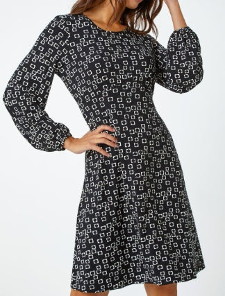 Robe décontractée à manches longues pour femme avec jupe à motif carré 