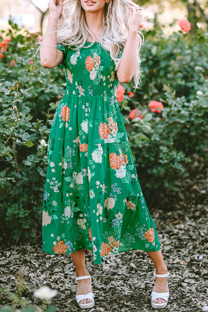 Vestido midi con estampado floral y manga de burbuja fruncido con gradas verde