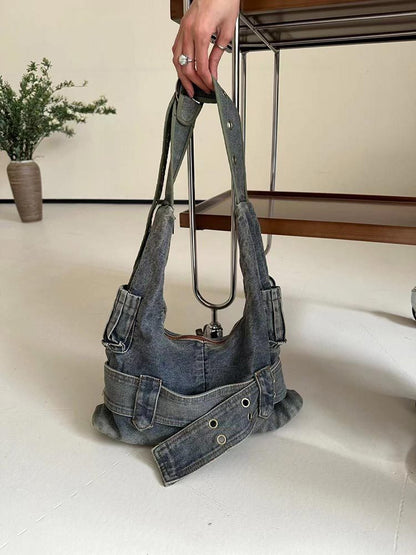 Sac à bandoulière en denim délavé vintage au design d'intérêt spécial