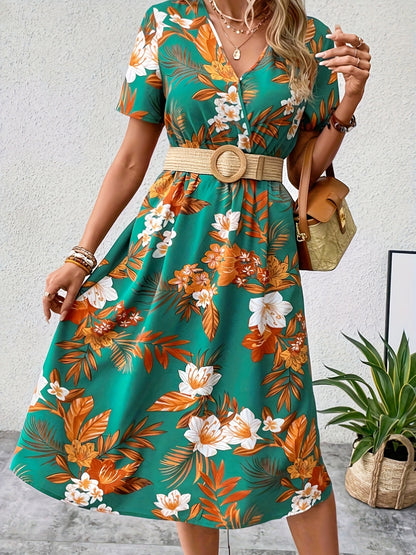 Vestido de manga corta con sobrepelliz floral