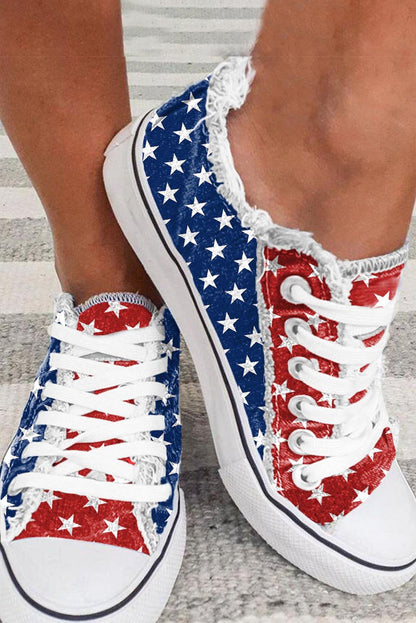 Zapatos con cordones con detalle deshilachado y estampado de estrellas de la bandera estadounidense multicolor