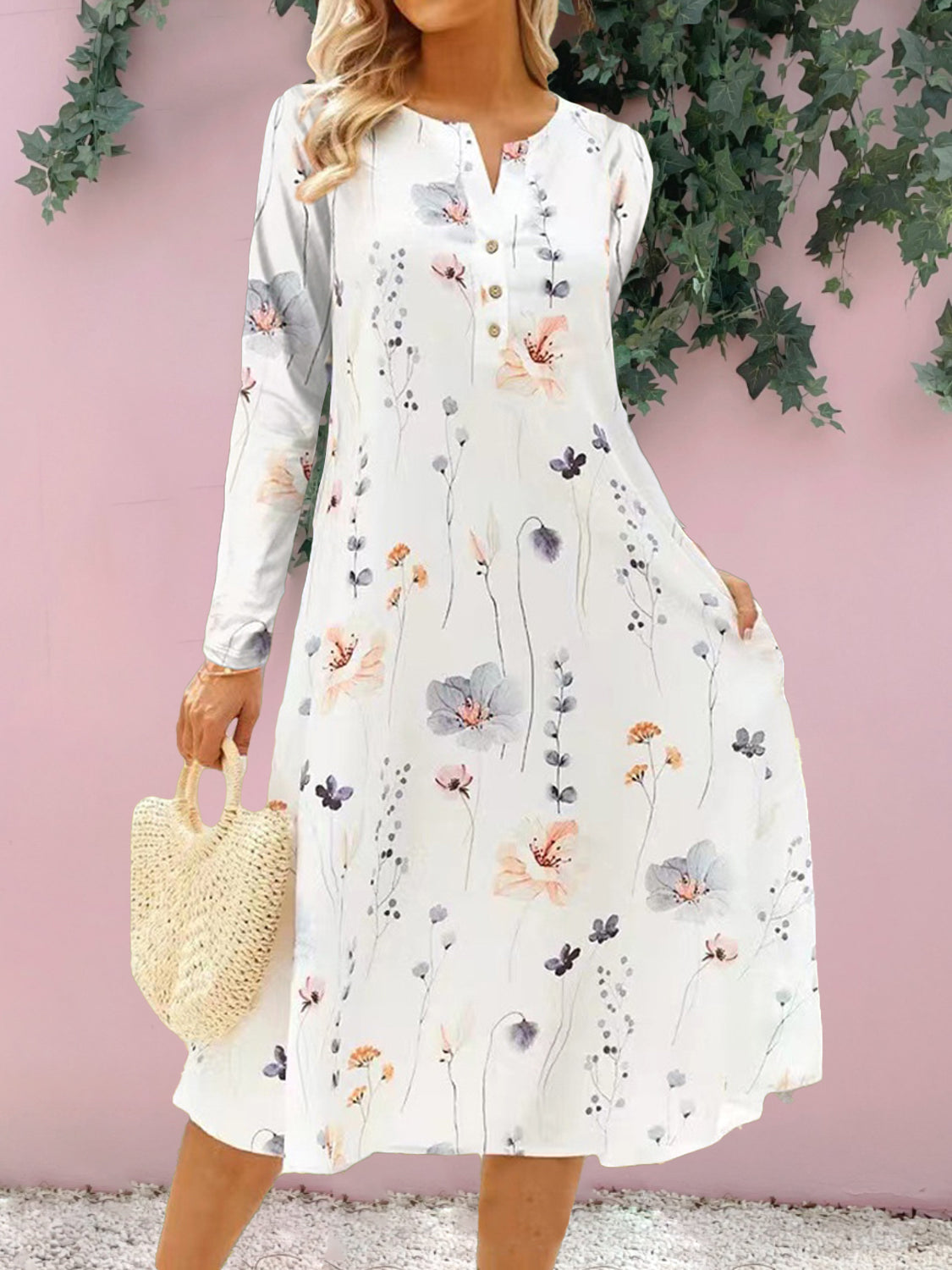 Vestido midi de manga larga con muescas florales