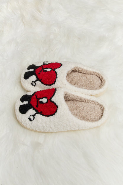 Pantuflas de felpa con estampado de corazones Melody Love