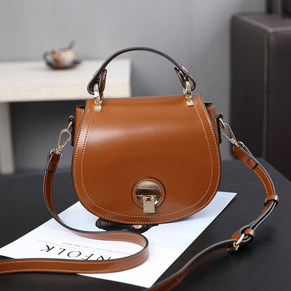 The New South Korean fashion handbag Mini Shoulder bag bag ladies handbag on behalf of a pig