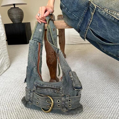 Sac à bandoulière en denim délavé vintage au design d'intérêt spécial