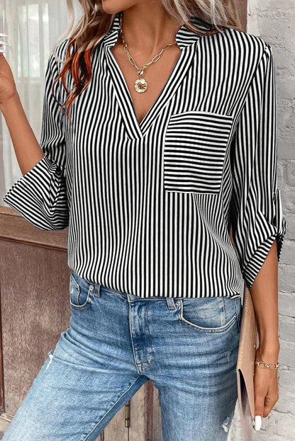 Blusa con manga con lengüeta y bolsillo en el pecho con cuello en V y estampado de rayas negra