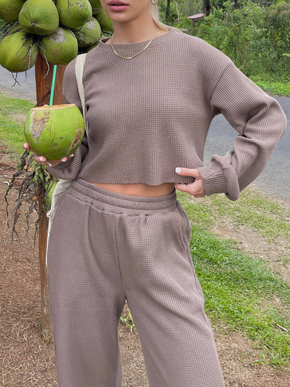 Ensemble haut et pantalon à col rond en tricot gaufré