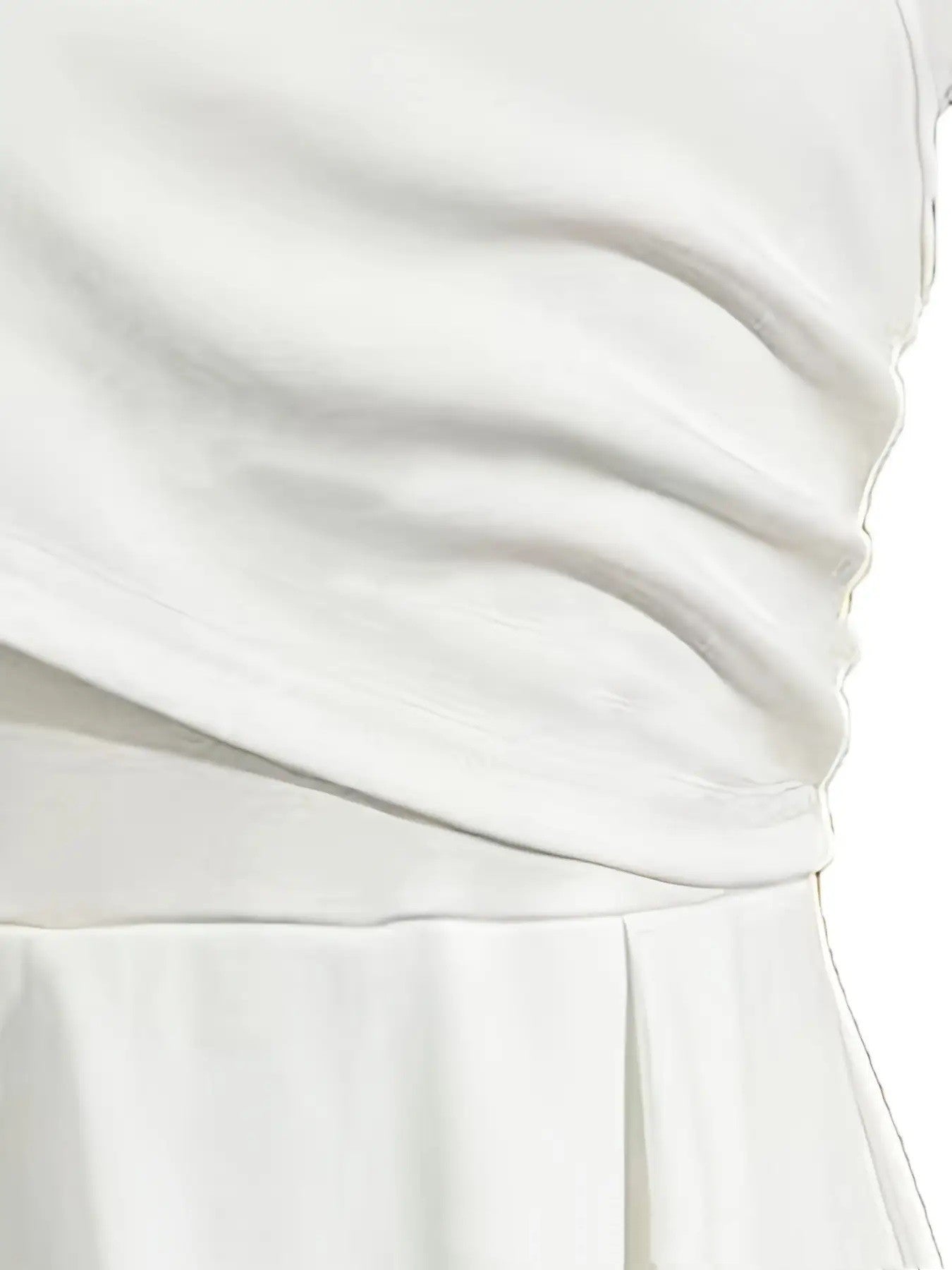 Robe longue blanche de type banquet