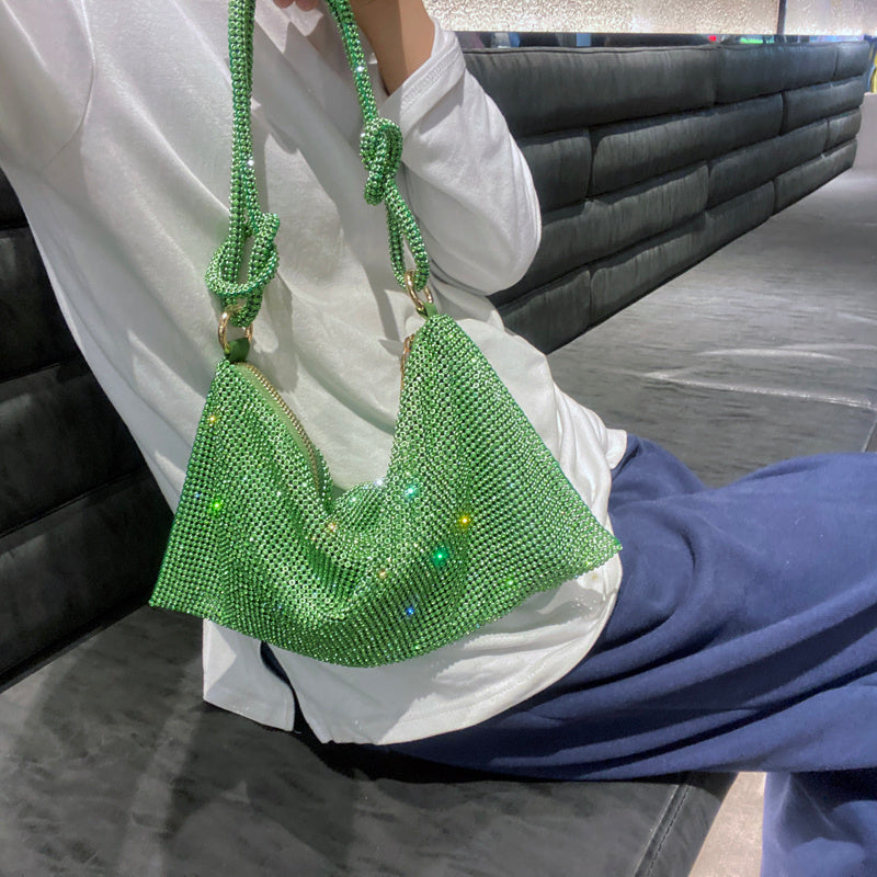 Le nouveau sac sous les bras en diamant de luxe léger à la mode Design de Niche clouté de diamant unique