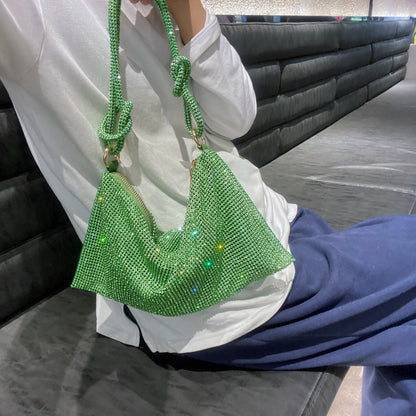 Le nouveau sac sous les bras en diamant de luxe léger à la mode Design de Niche clouté de diamant unique