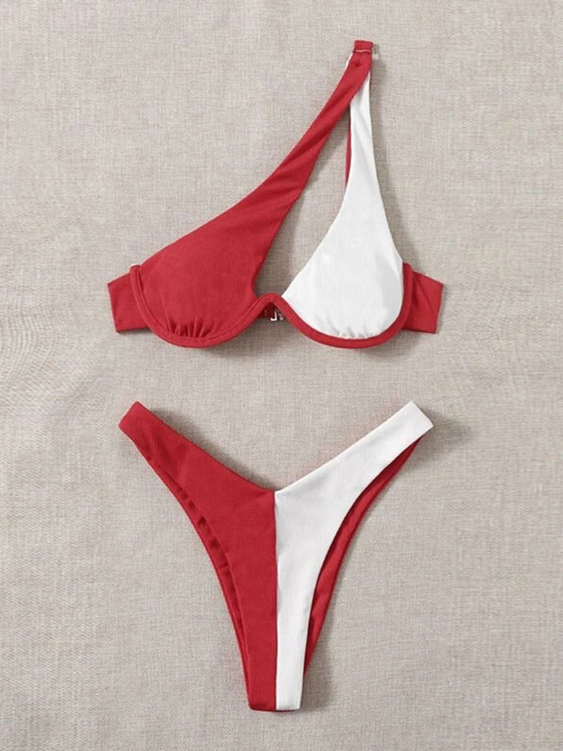 Ensemble de bikini deux pièces contrasté à épaule unique