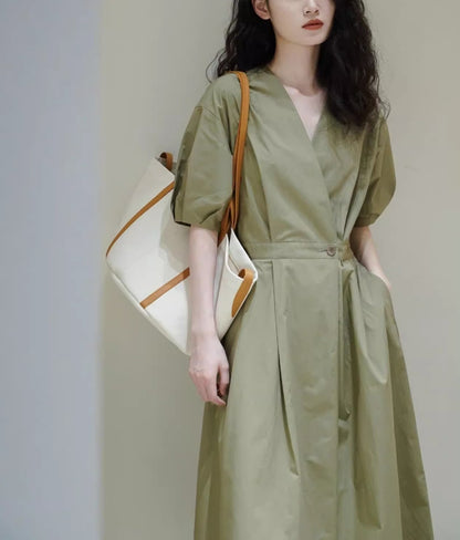 Robe Verte Serrée À La Taille Col V Femme