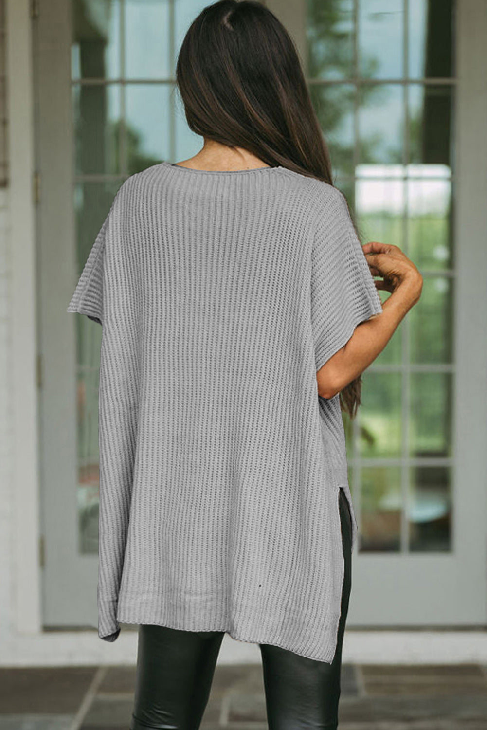 Top extragrande de punto con manga dolman corta y abertura lateral gris