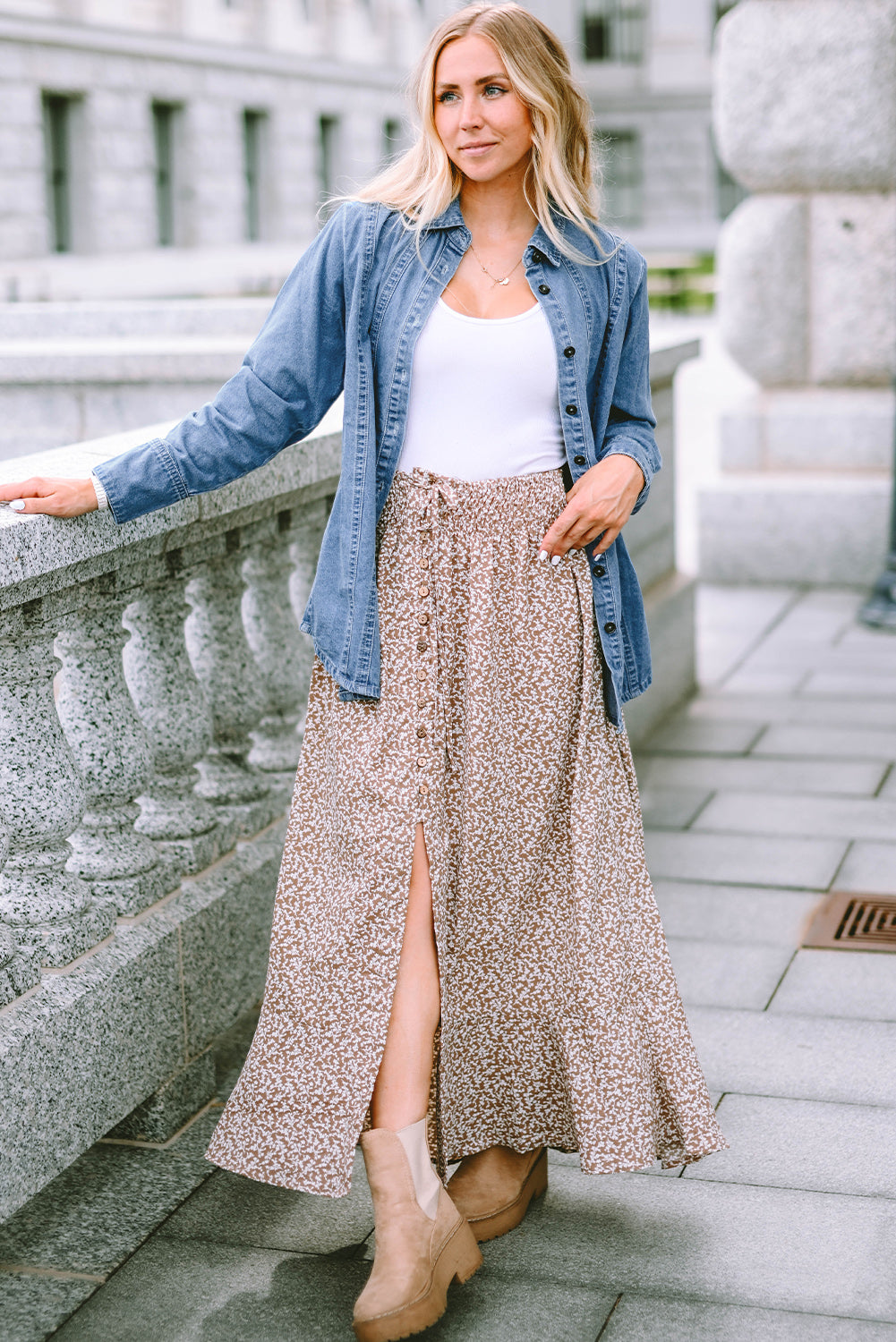 Veste chemise en jean boutonnée à manches longues bleu ciel