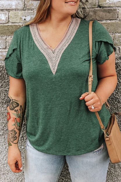 Blusa con manga de pétalo y cuello en V de talla grande