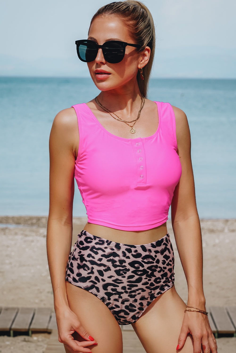 Conjunto de tankini con estampado de moda sin mangas con cuello cuadrado negro