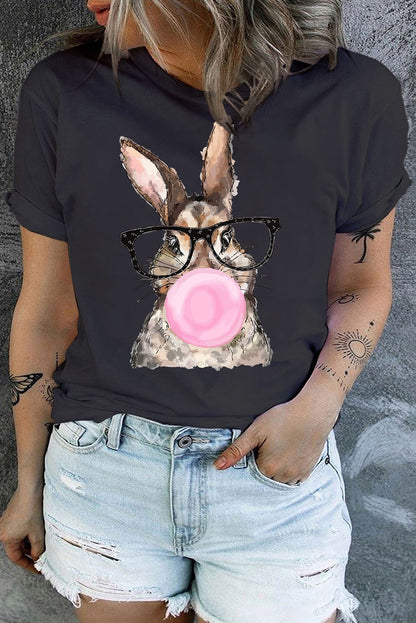 Camiseta blanca de talla grande con gráfico de conejo chicle de Pascua