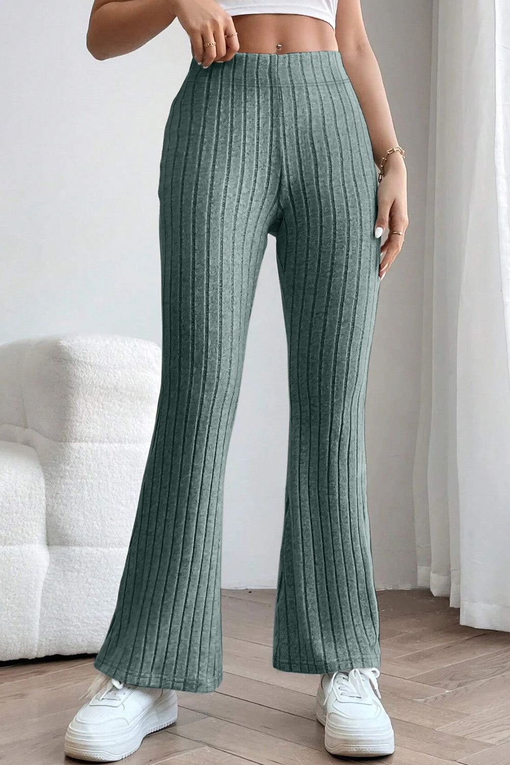 Pantalon évasé taille haute côtelé pleine taille Basic Bae