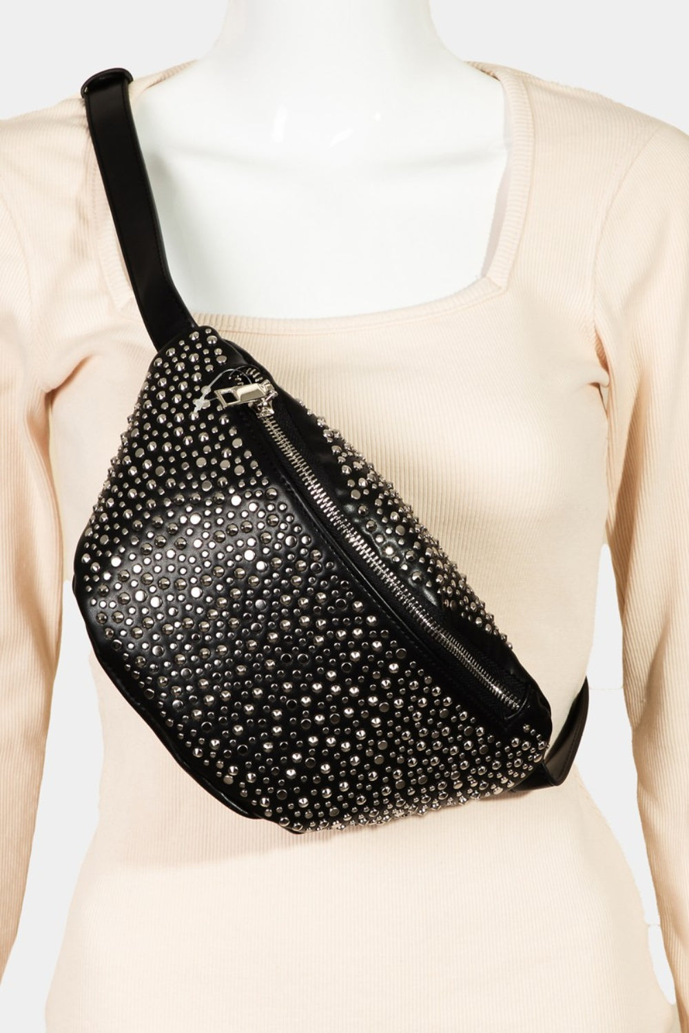 Bolso bandolera Fame con tachuelas