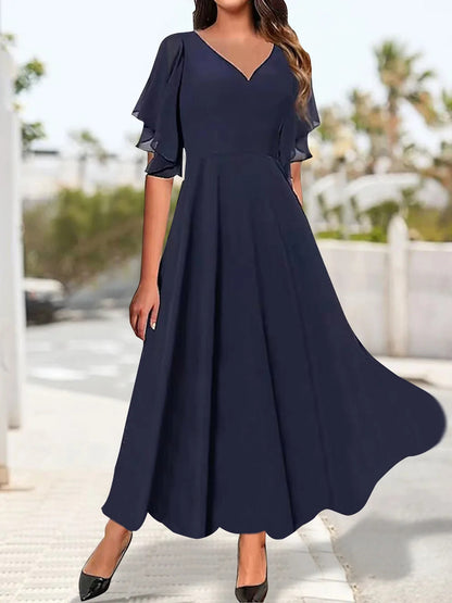 Robe unie élégante à col en V et volants pour femme