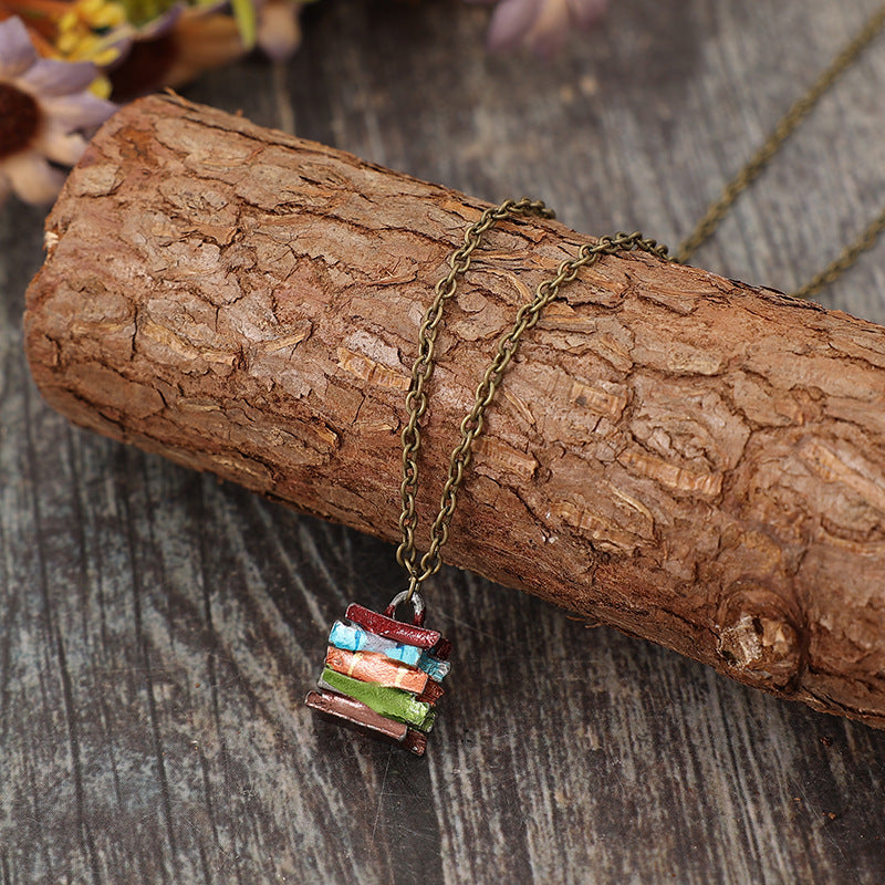 Collar con colgante de libros de aleación