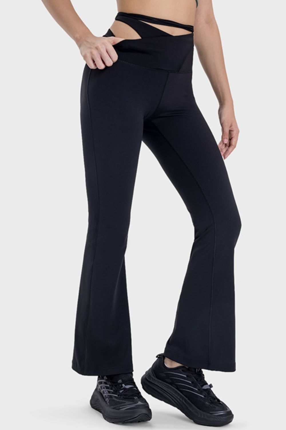 Pantalon actif noué à taille mi-haute