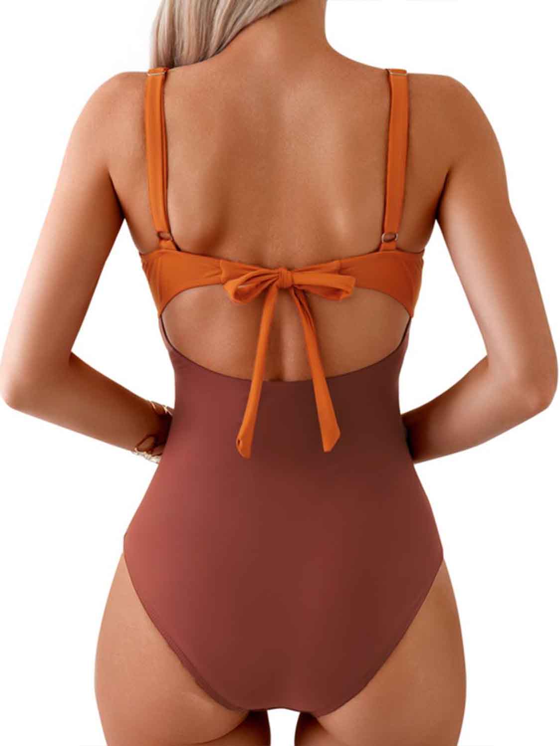 Maillot de bain une pièce contrasté à découpes nouées