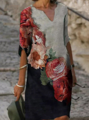 Vestido con cuello en V y estampado de hojas de flores