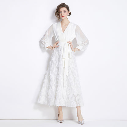 Robe amincissante blanche élégante et légère, nouveau tempérament