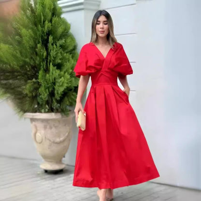 Vestido elegante con vuelo y temperamento de dama de moda