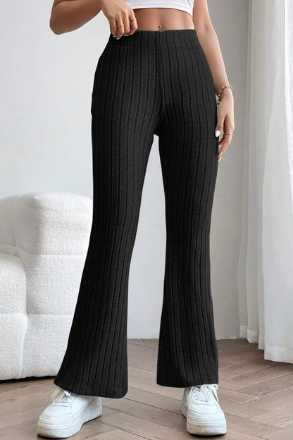 Pantalon évasé taille haute côtelé pleine taille Basic Bae