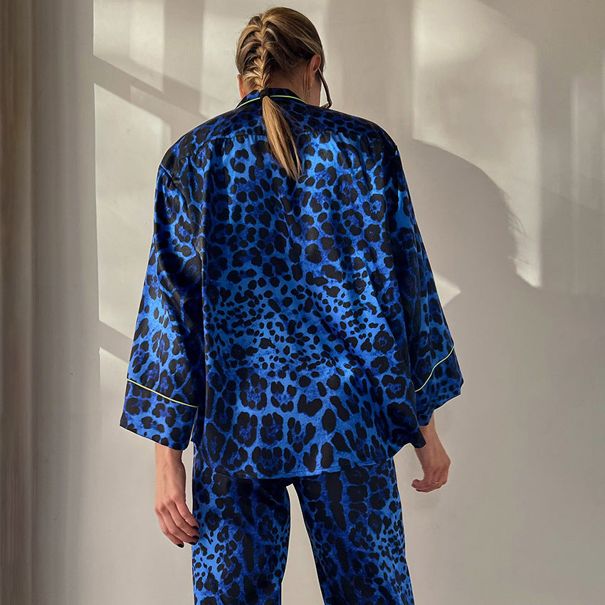 Traje de pijama con estampado de leopardo de moda para mujer