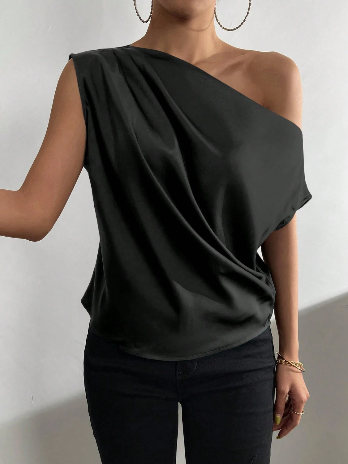 Blouse froncée à une épaule