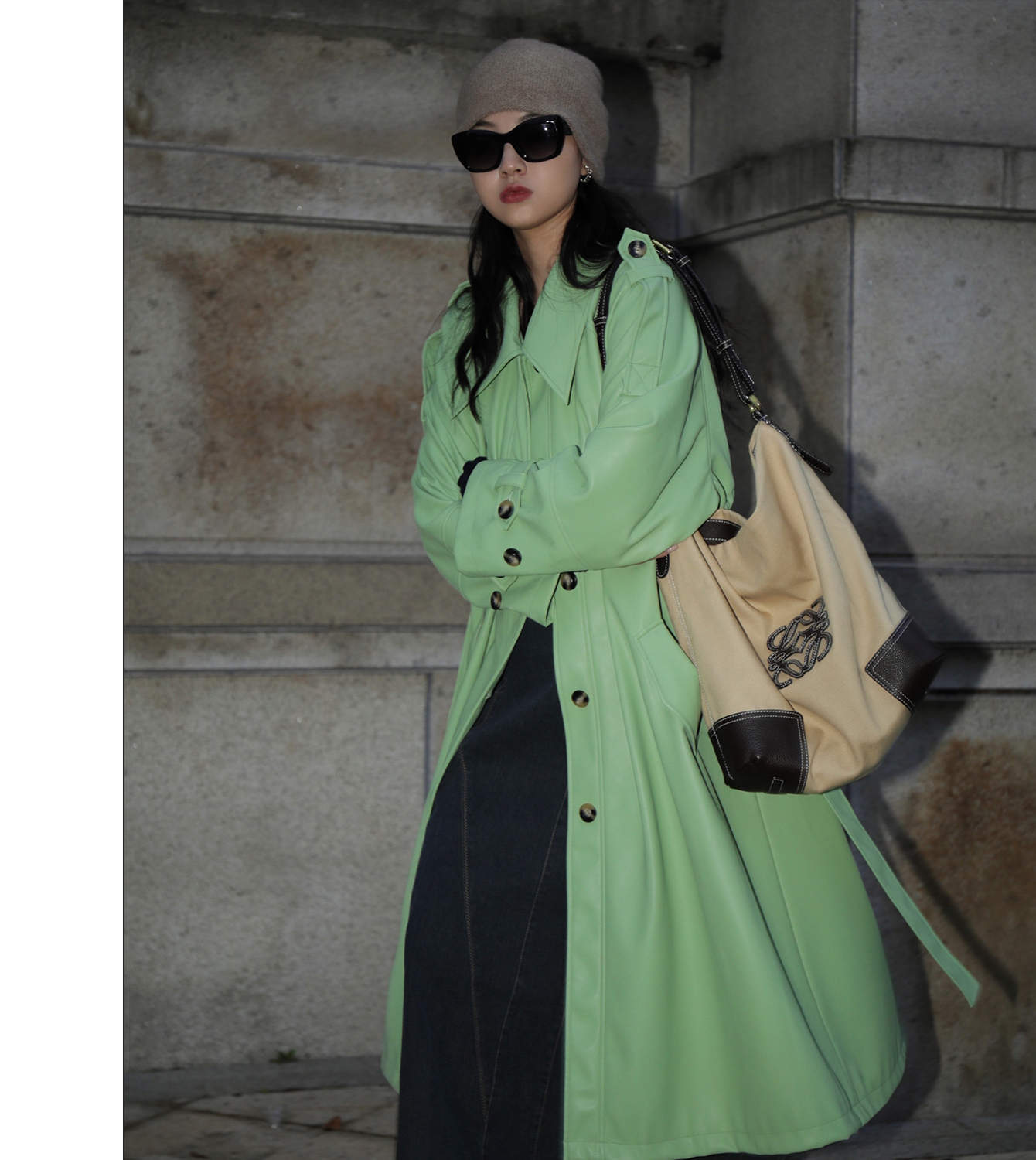 Trench-coat en cuir vert mi-long pour femme