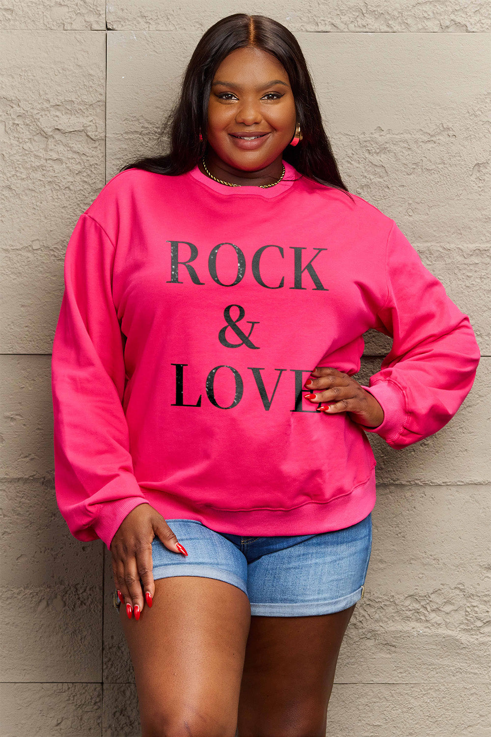 Simply Love Sweat-shirt à col rond ROCK ＆ LOVE en taille réelle