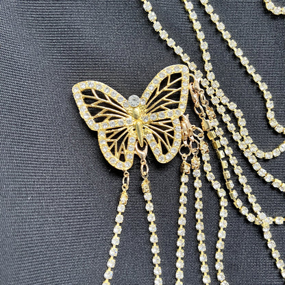 Vestido de una pieza con vendaje de red y cadena de diamantes y mariposa dorada