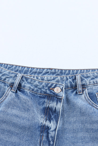 Short en jean taille haute bleu ciel à taille croisée