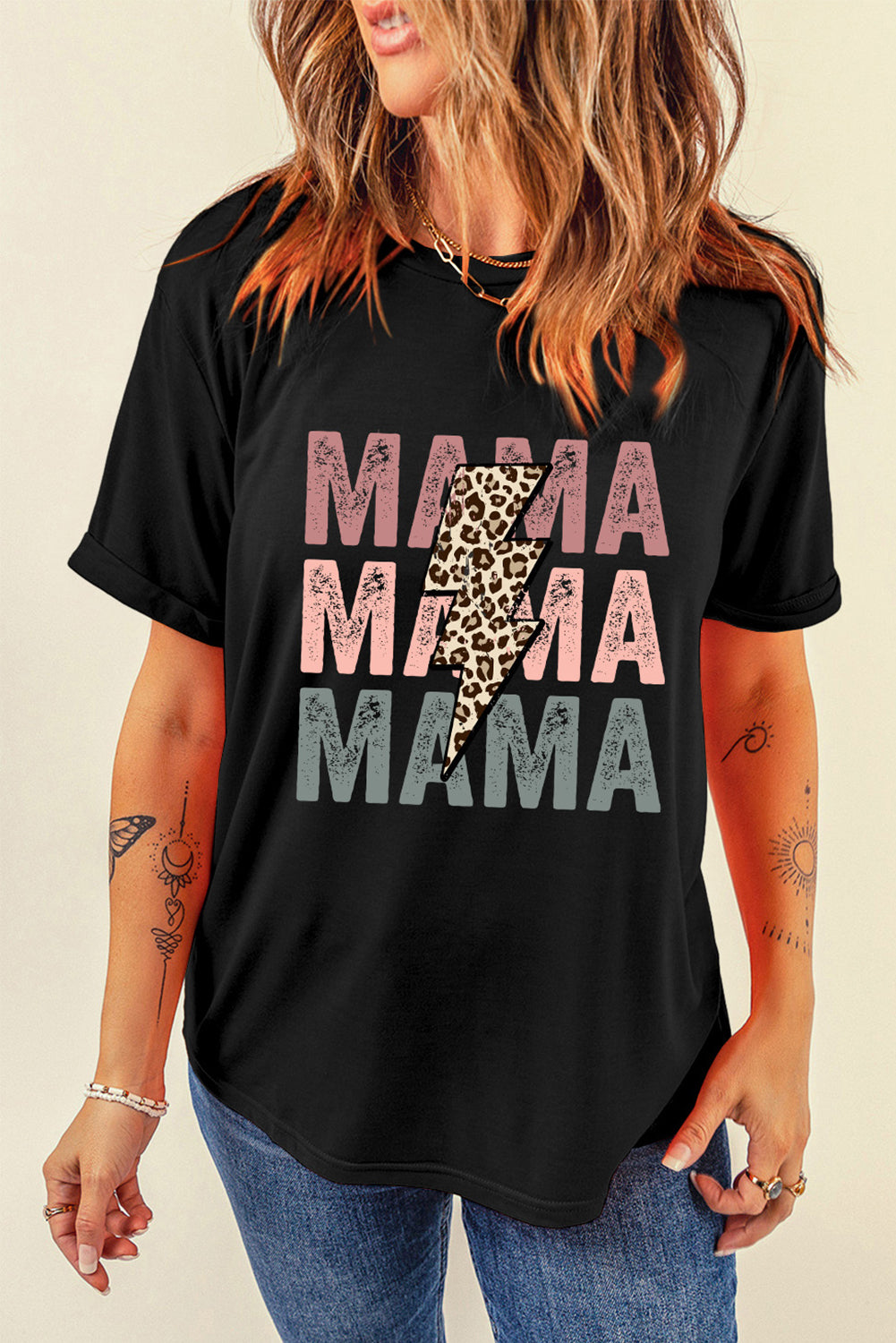 Camiseta gráfica con estampado de letras MAMA y relámpago de leopardo negro