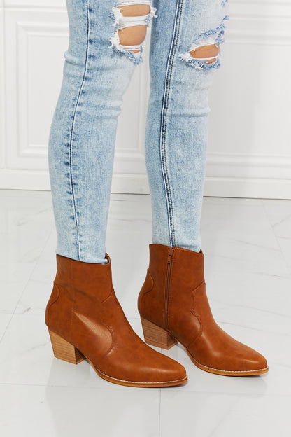 MMShoes Watertower Town Bottines western en simili cuir ocre