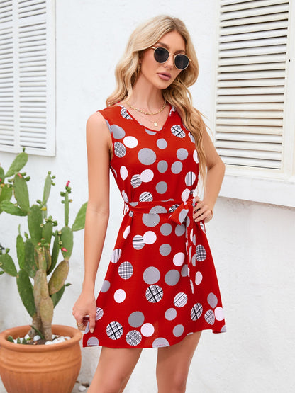 Robe nouée à col en V et pois