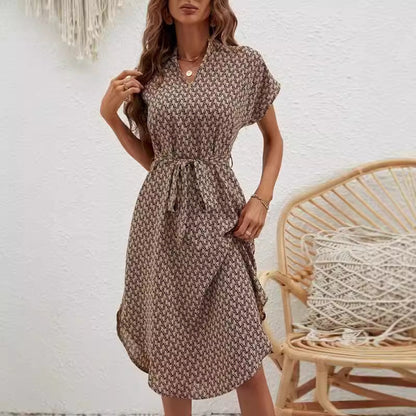 Vestido ajustado con escote en V y mangas con control de cintura y estampado de moda