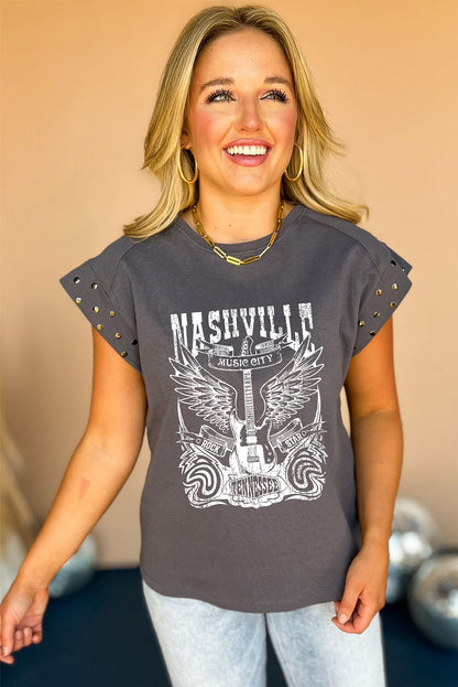 Camiseta gris oscuro con puños y tachuelas con gráfico NASHVILLE Music City