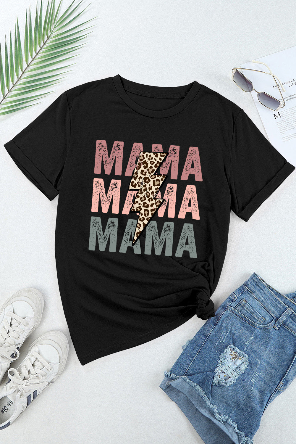 Camiseta gráfica con estampado de letras MAMA y relámpago de leopardo negro