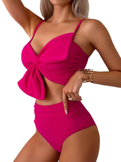 Conjunto de bikini con tirantes finos retorcidos