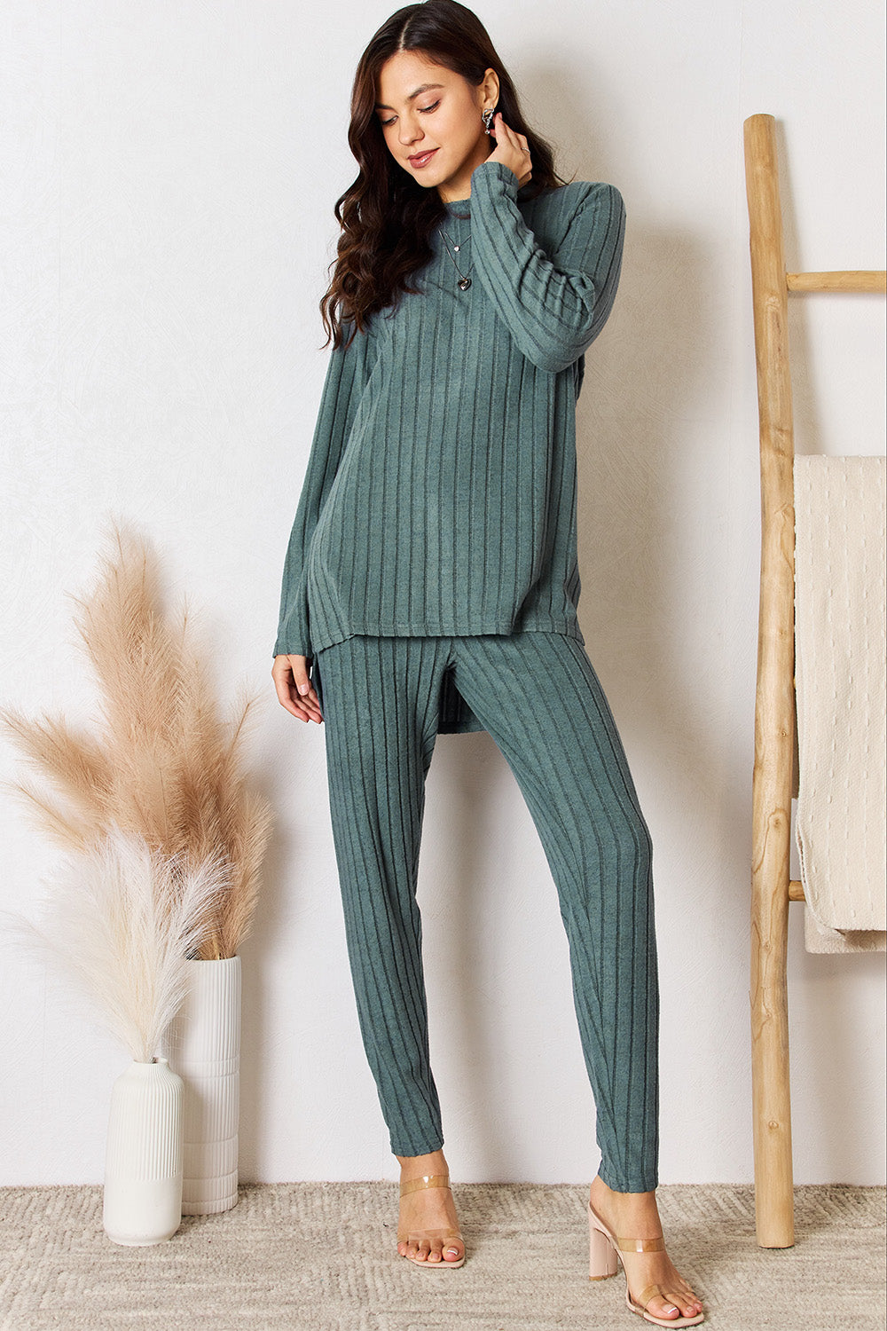 Basic Bae Ensemble haut et pantalon côtelé à col rond et fente haute et basse