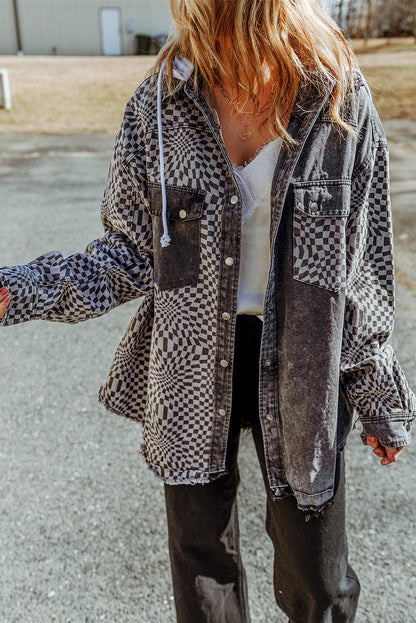 Chaqueta vaquera con capucha y dobladillo deshilachado con patchwork a cuadros gris